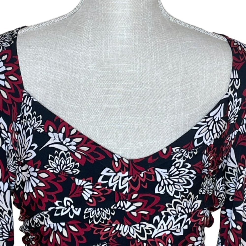 CATO Floral Sweetheart Neckline Blouse - Size Large - Picture 3 of 6